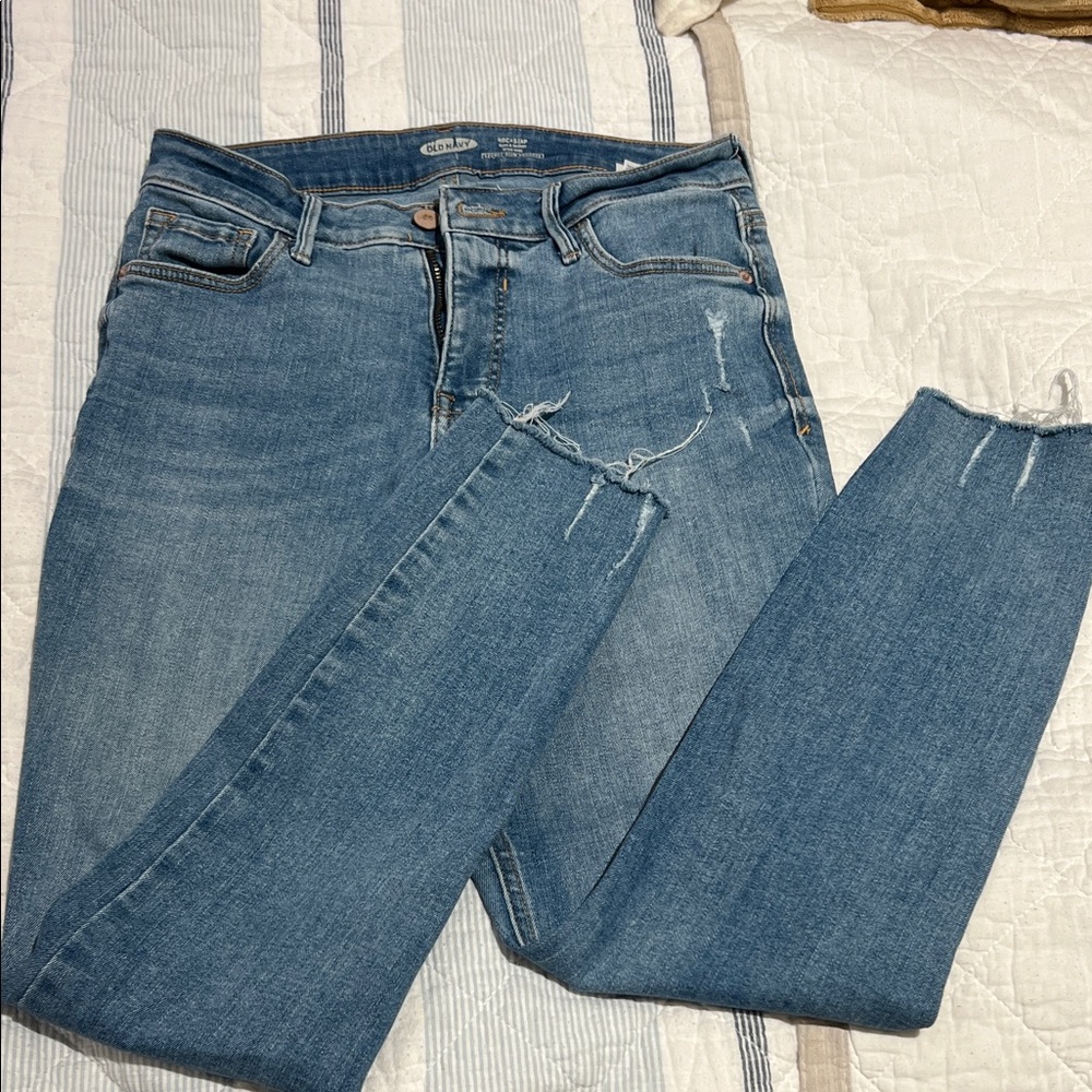 Old Navy Women's Light Blue Skinny Jeans